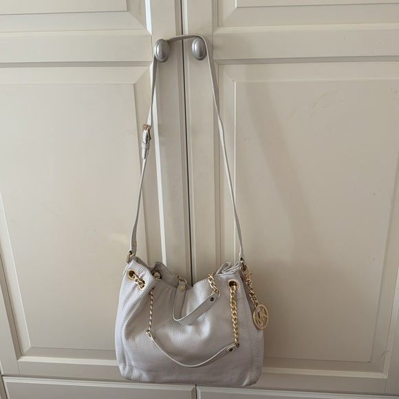 MICHAEL Michael Kors leather Handbag - Picture 3 of 9